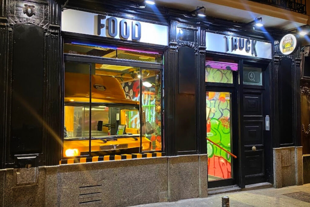 Fachada local QW Food Truck